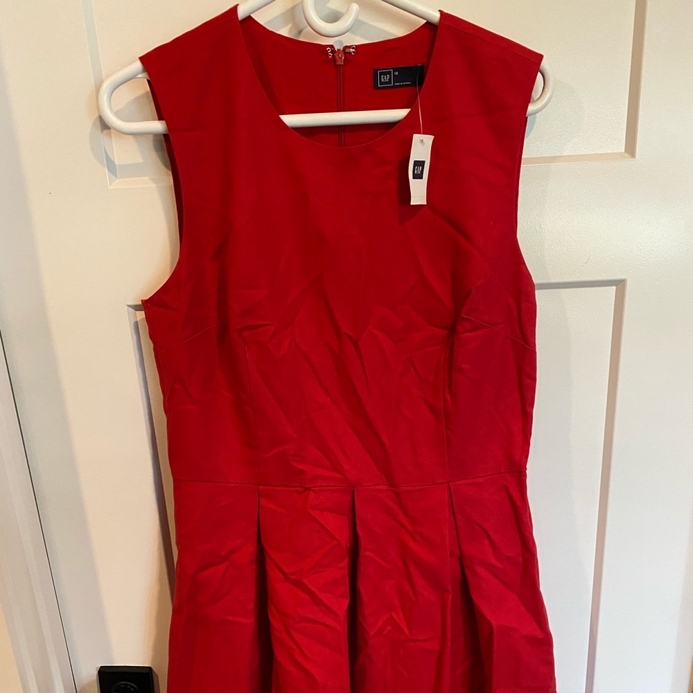 Red gap dress size 12